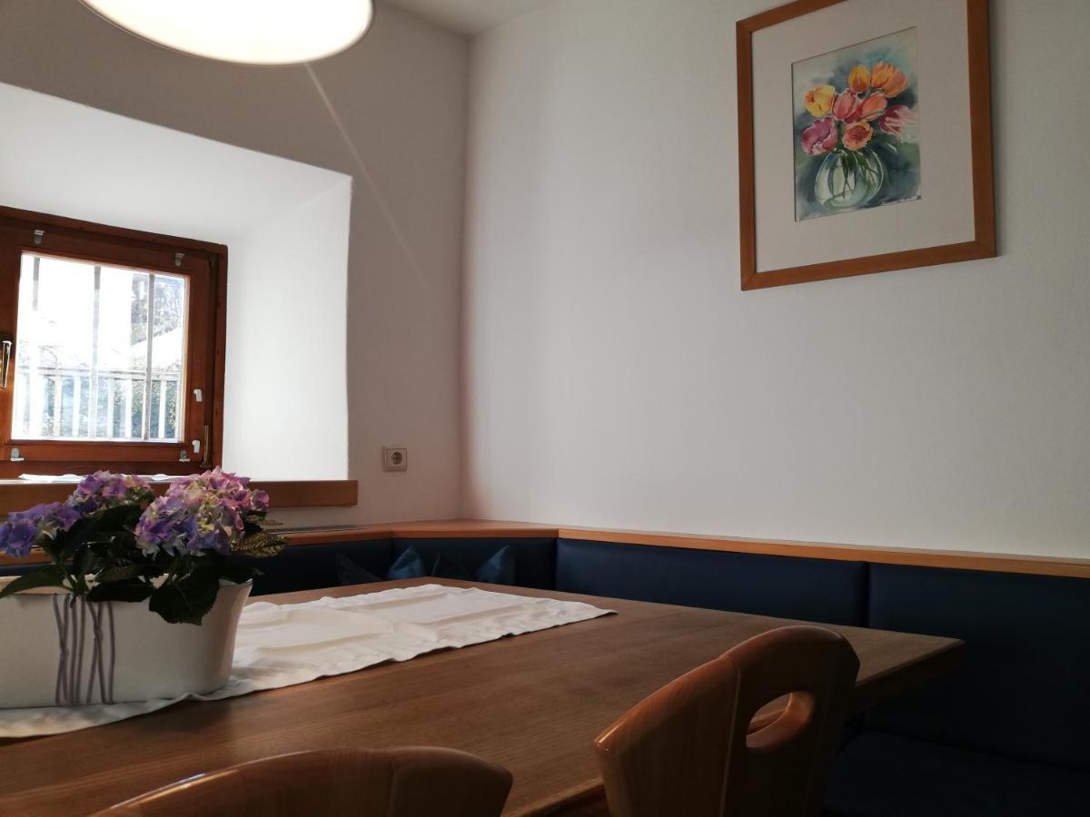 Ansitz Grustdorf Apartamento Appiano Sulla Strada Del Vino Exterior foto